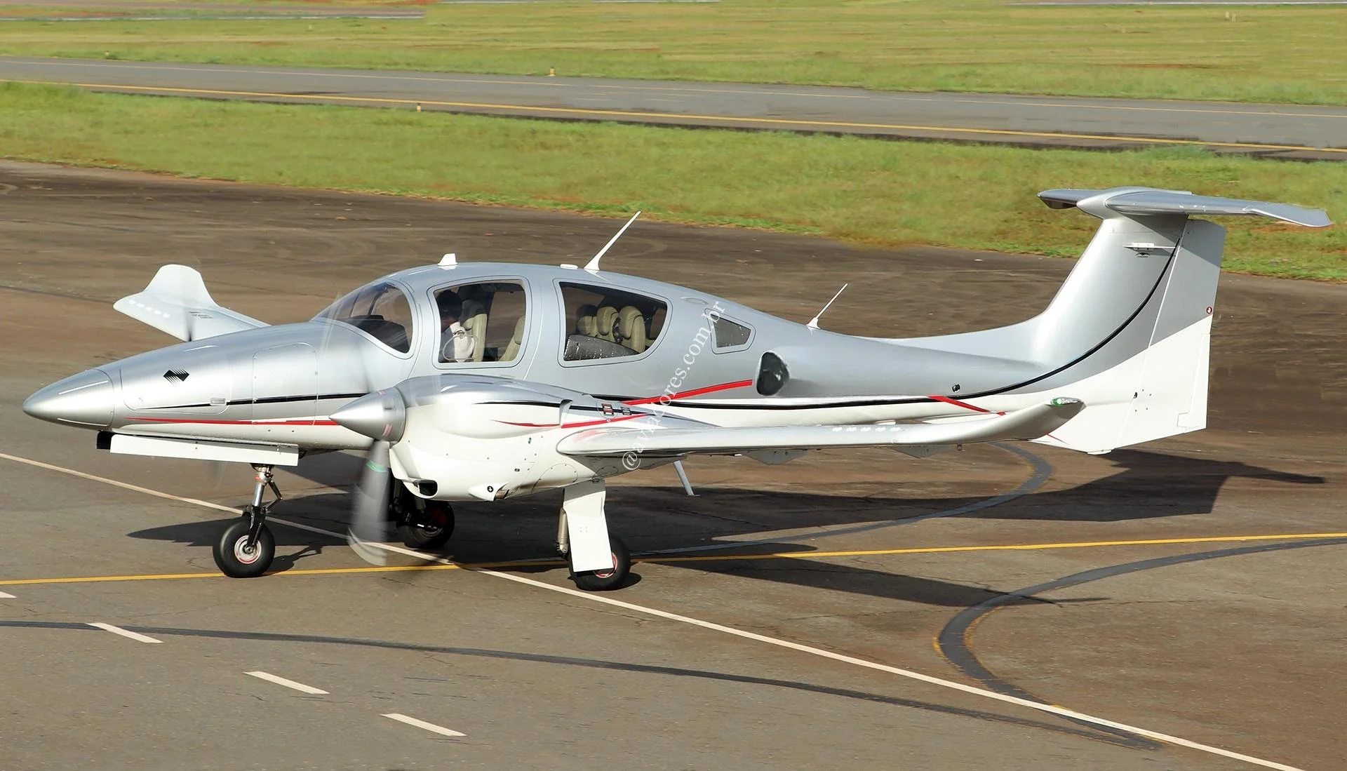 DIAMOND AIRCRAFT DA-62 - foto 21