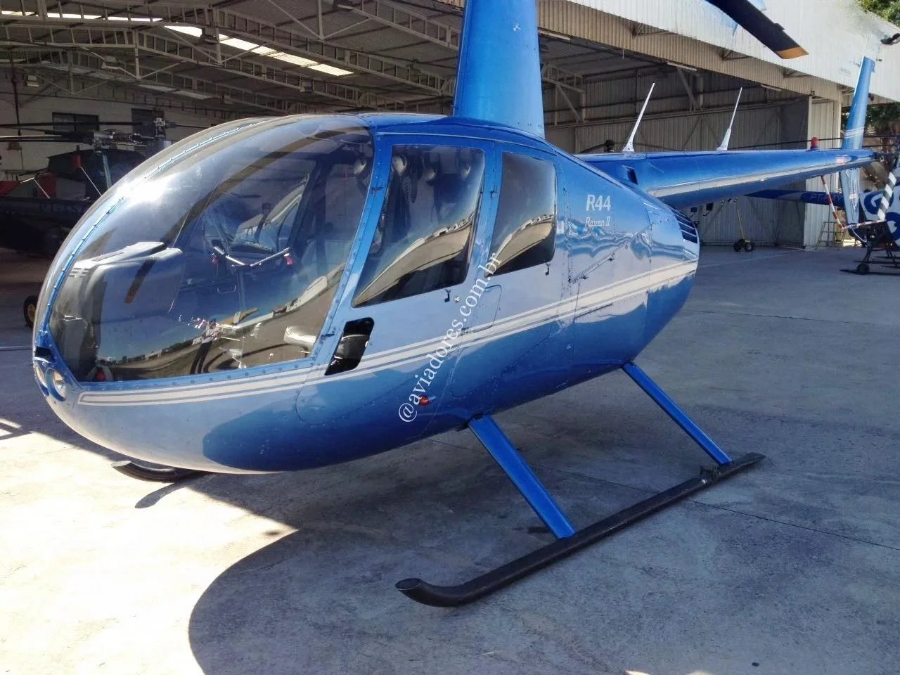 Robinson Helicopter R44 RAVEN II