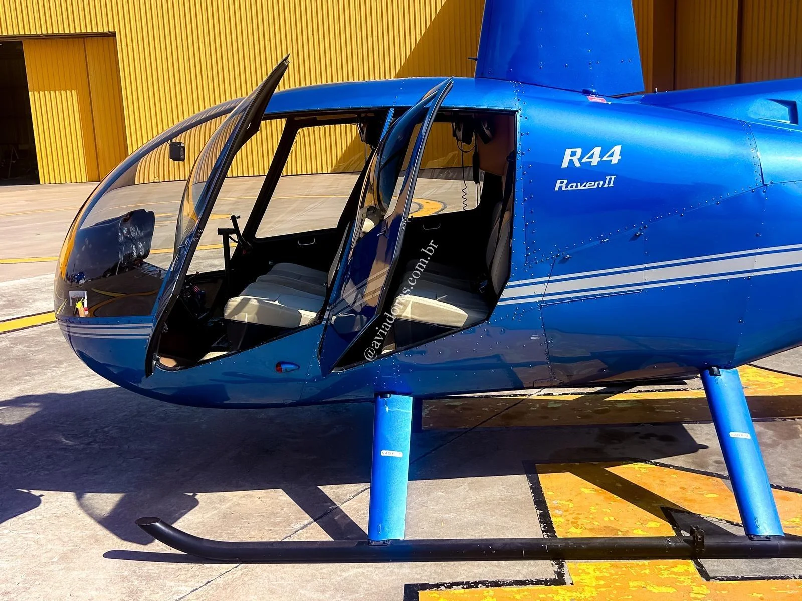 Robinson Helicopter R44 RAVEN II - foto 2