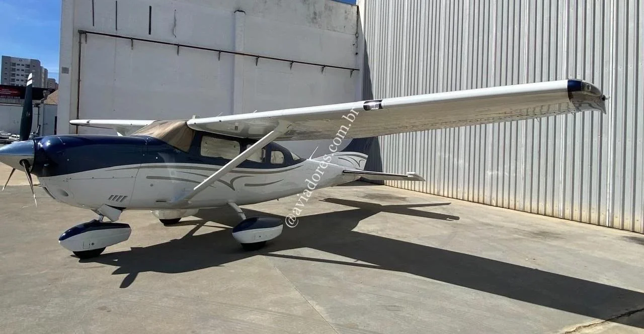 Cessna Aircraft T206H TURBO STATIONAIR - foto 12