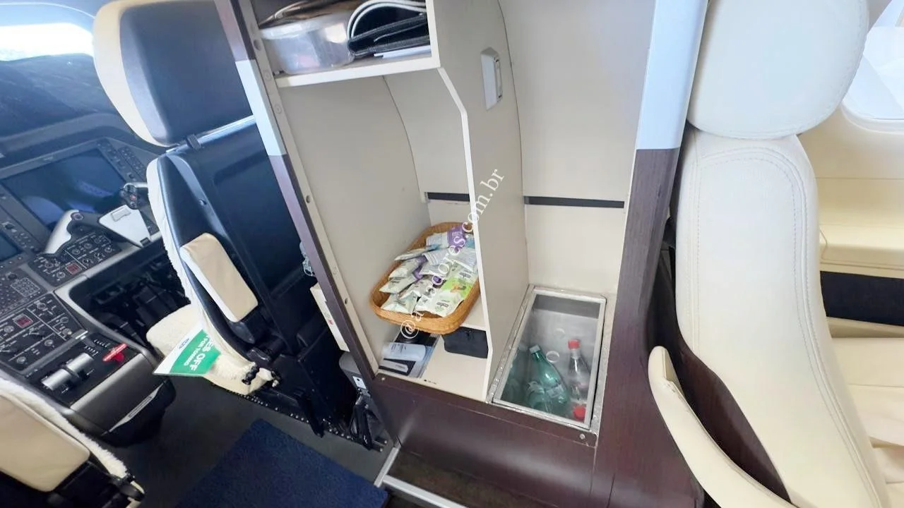 Embraer EMB 500 - PHENOM 100 - foto 18