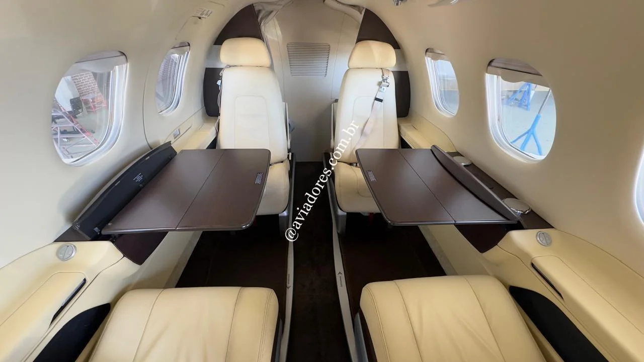 Embraer EMB 500 - PHENOM 100 - foto 9