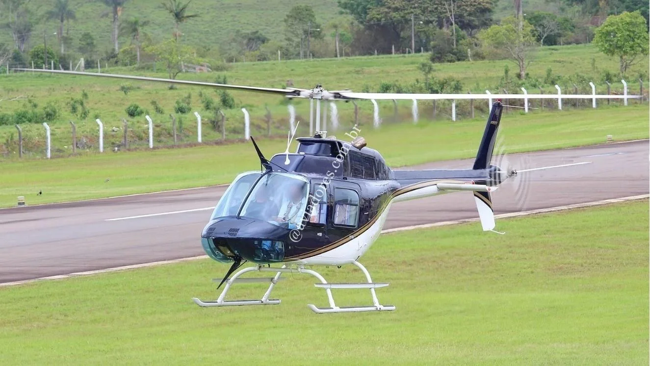 Bell Helicopter 206B - JETRANGER III - foto 2