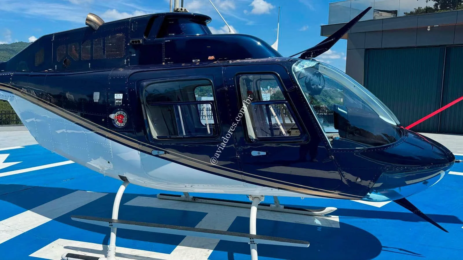 Bell Helicopter 206B - JETRANGER III - foto 10