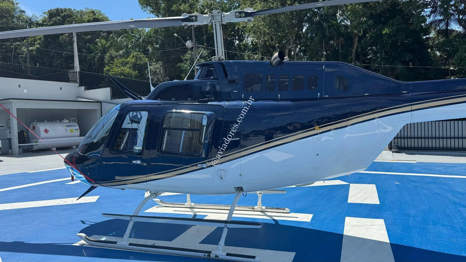 Bell Helicopter 206B - JETRANGER III - foto 9