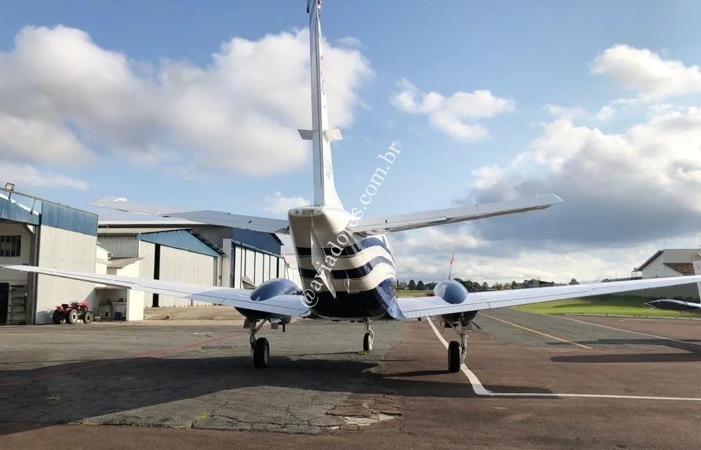 BEECHCRAFT CORPORATION KING AIR C90 - foto 8
