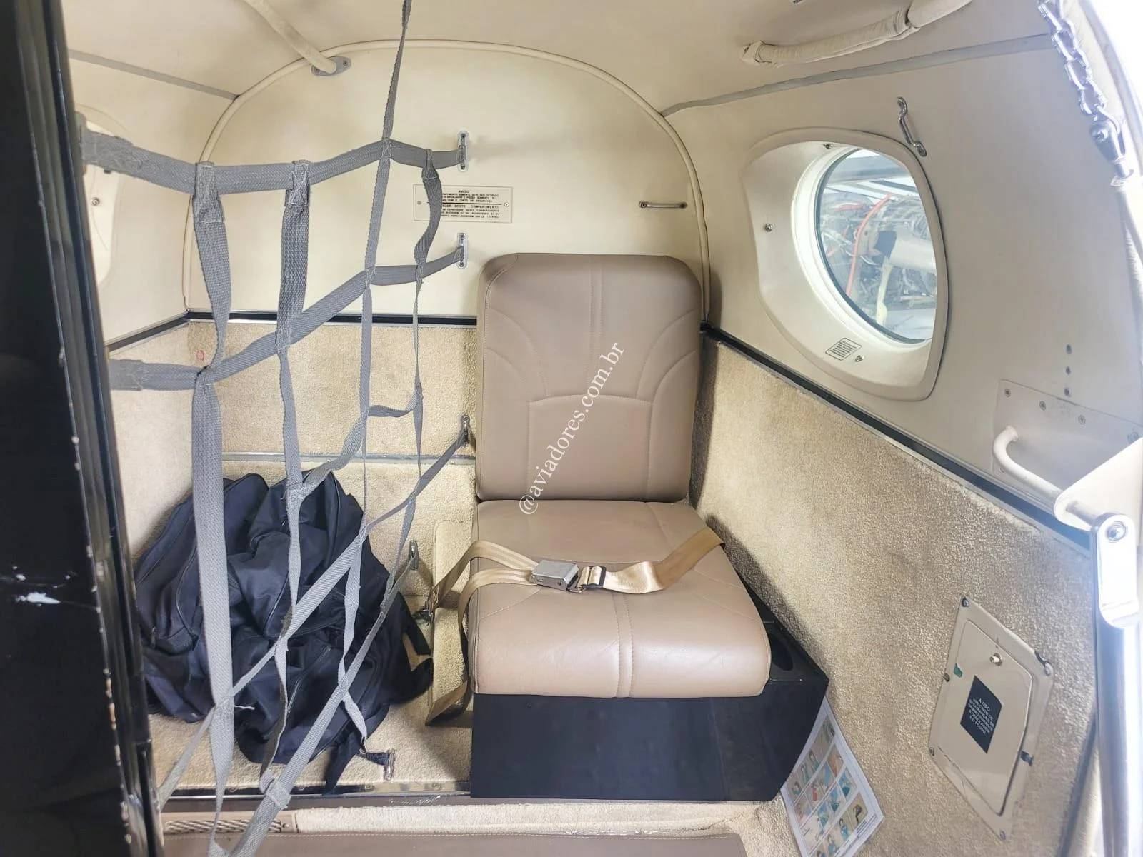 BEECHCRAFT CORPORATION KING AIR C90 - foto 17