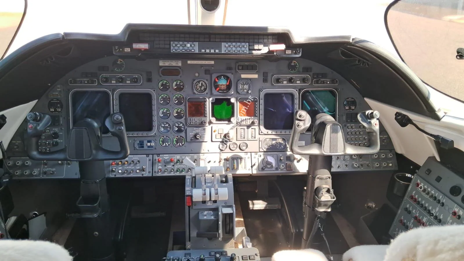 Bombardier Learjet 60 - foto 3