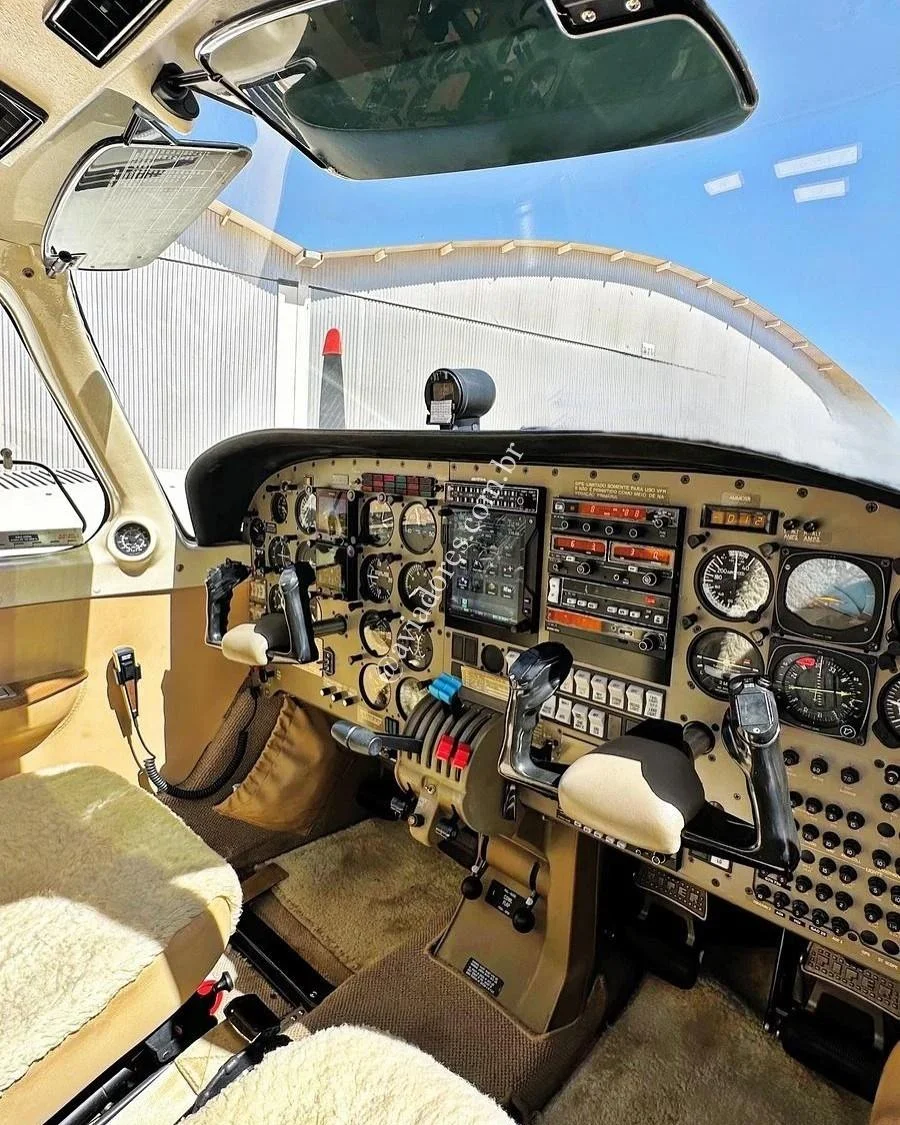 Piper Aircraft PA-34-220T - SENECA IV - foto 2