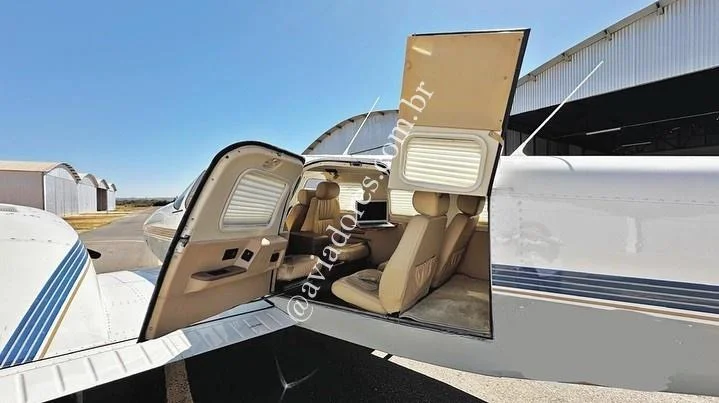Piper Aircraft PA-34-220T - SENECA IV - foto 9