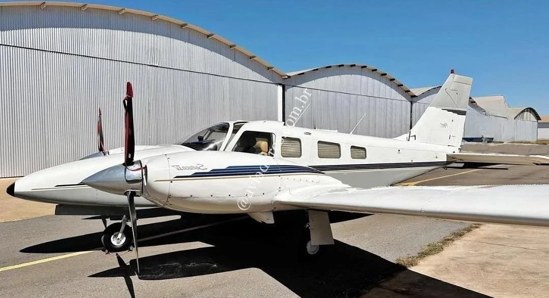 Piper Aircraft PA-34-220T - SENECA IV - foto 10
