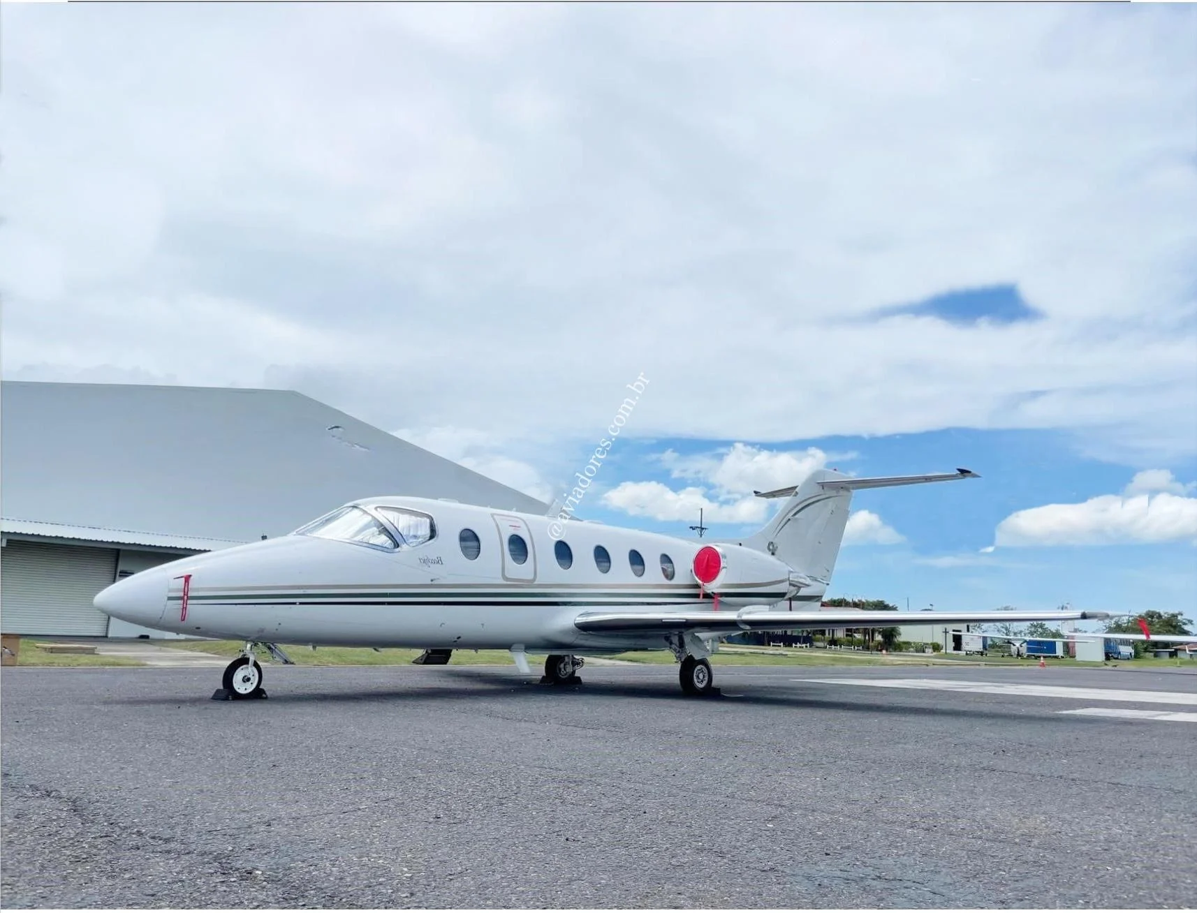 BEECHCRAFT CORPORATION HAWKER 400A - foto 9