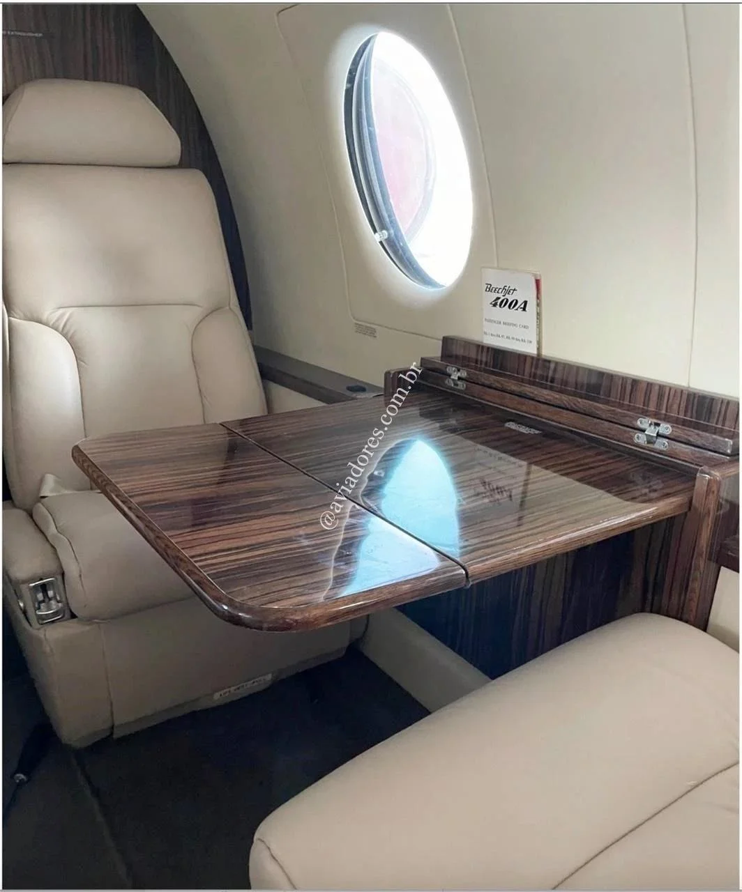 BEECHCRAFT CORPORATION HAWKER 400A - foto 5