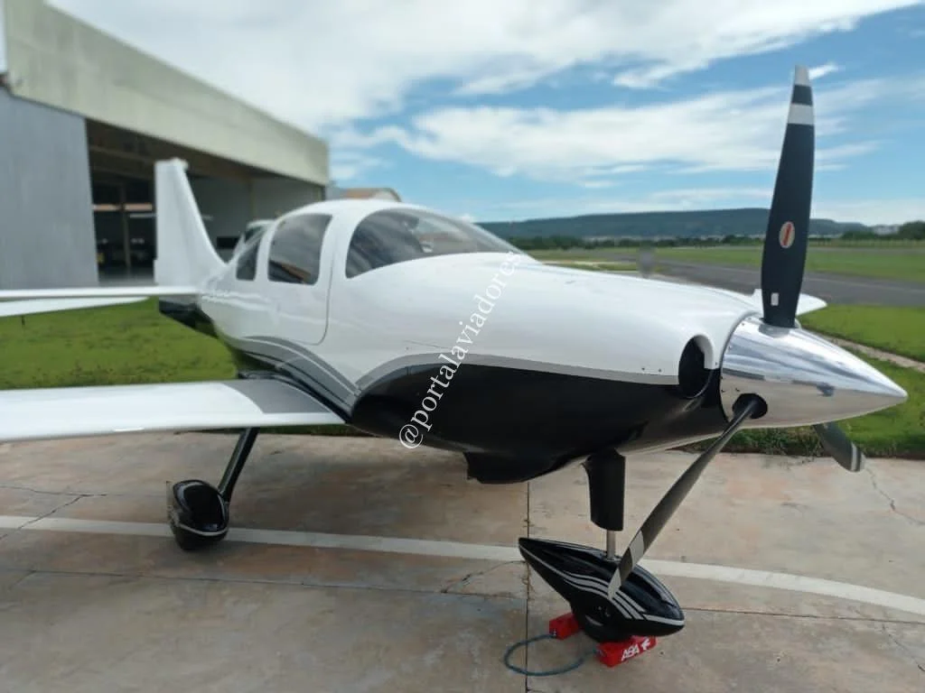Cessna Aircraft COLUMBIA 400 – LC41-550FG - foto 21