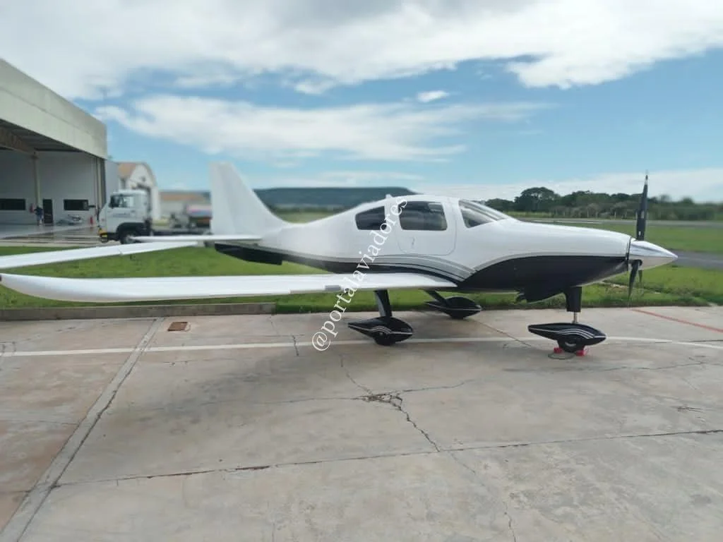 Cessna Aircraft COLUMBIA 400 – LC41-550FG - foto 20