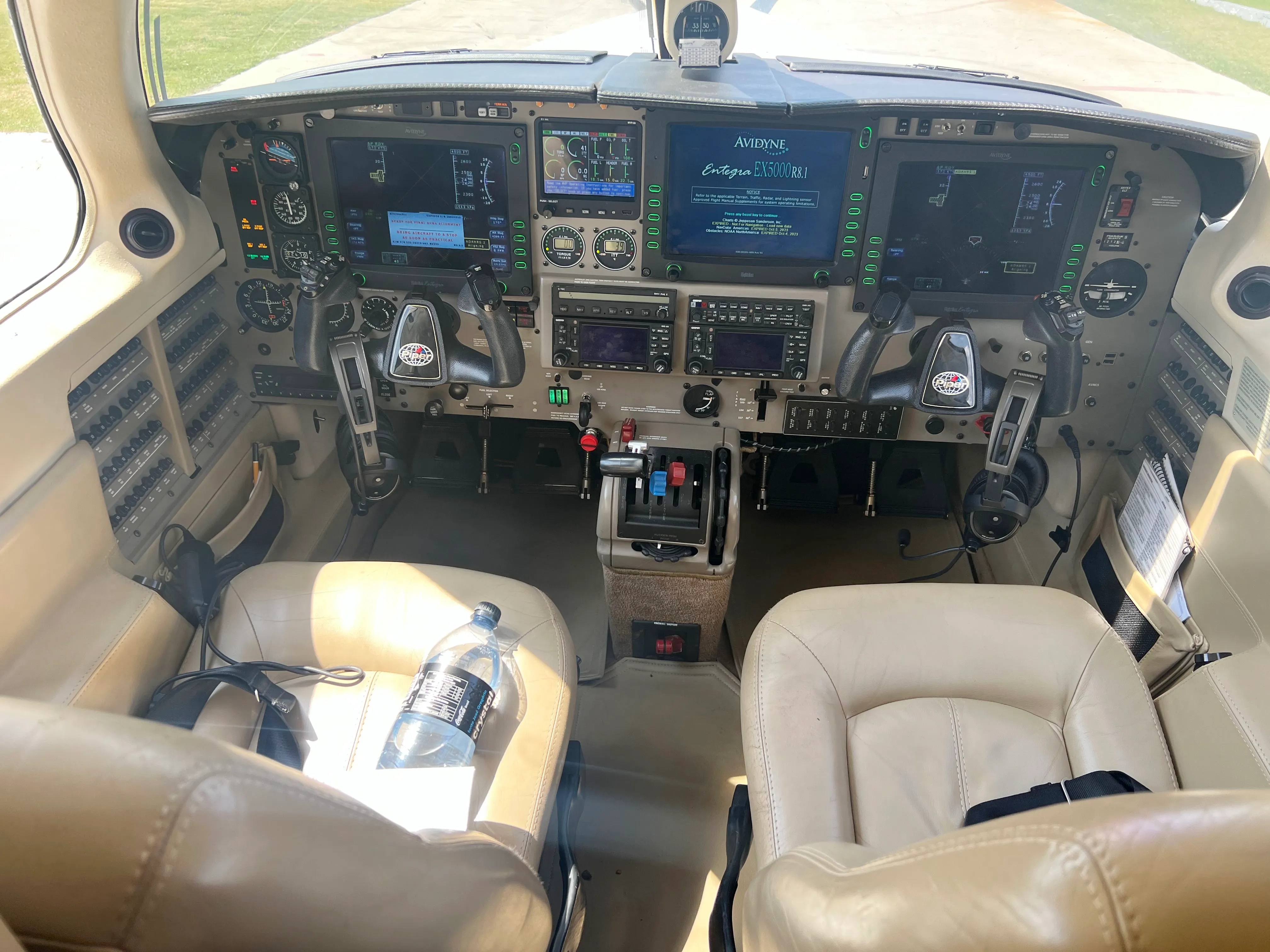 Piper Aircraft PA-46-350P - JETPROP DLX - foto 9