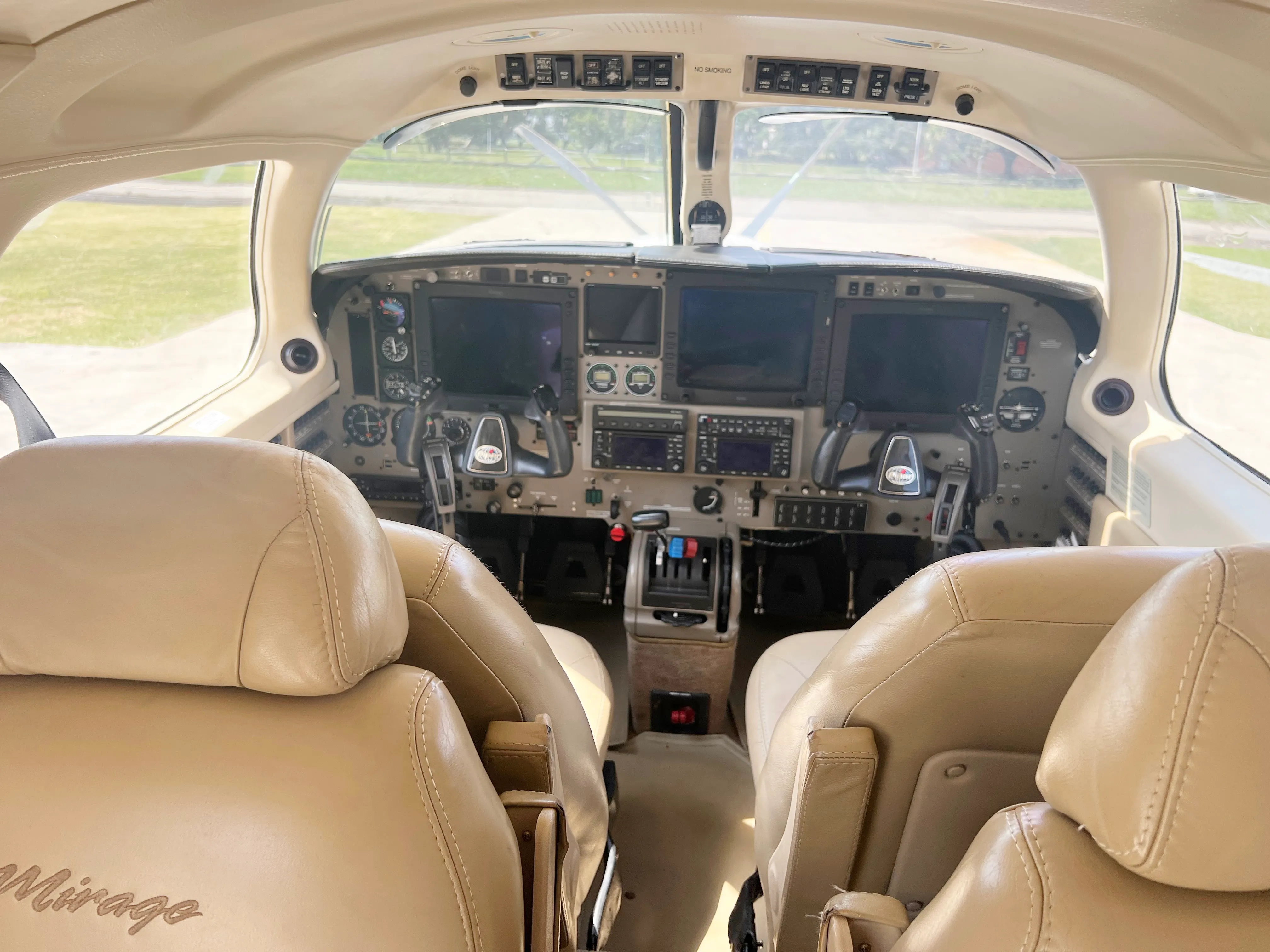 Piper Aircraft PA-46-350P - JETPROP DLX - foto 6
