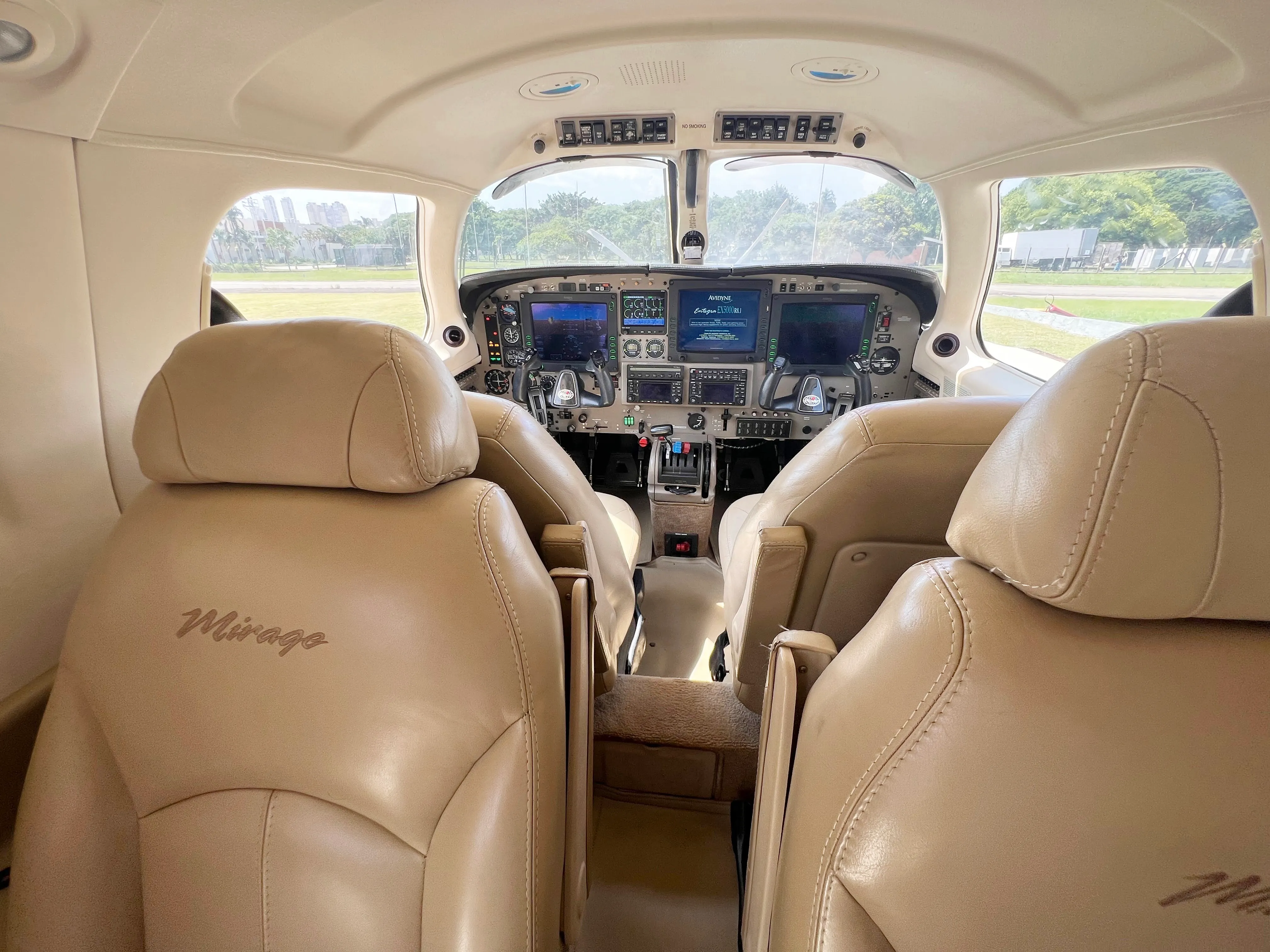Piper Aircraft PA-46-350P - JETPROP DLX - foto 16