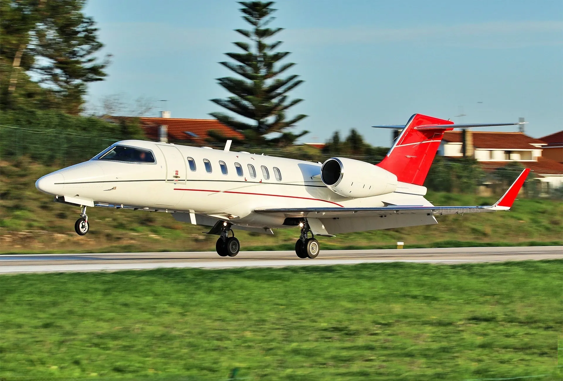 Bombardier Learjet 40 - foto 2