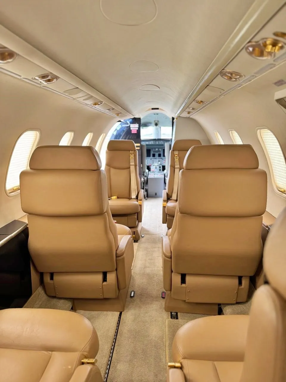Bombardier Learjet 40 - foto 7