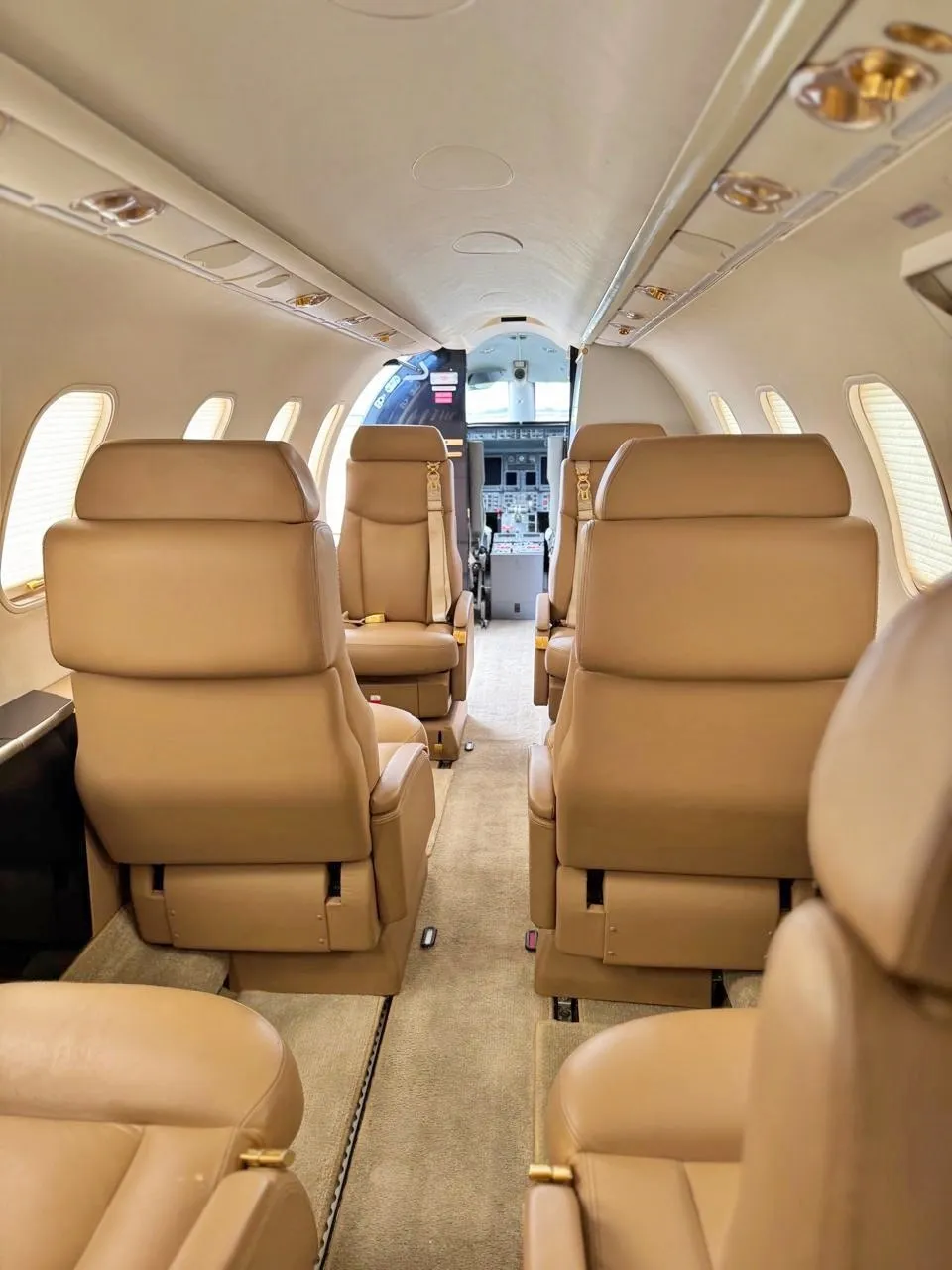 Bombardier Learjet 40 - foto 9