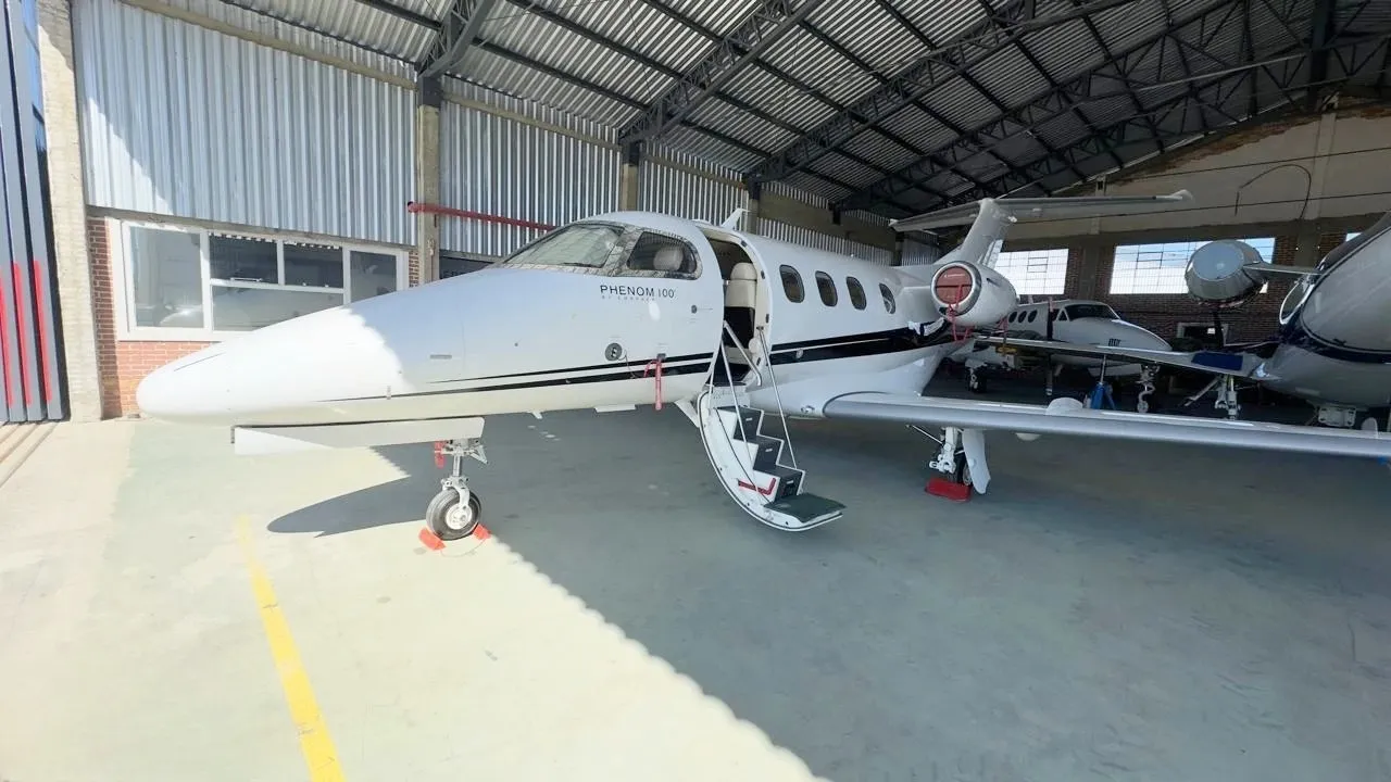 Embraer EMB 500 - PHENOM 100 - foto 8