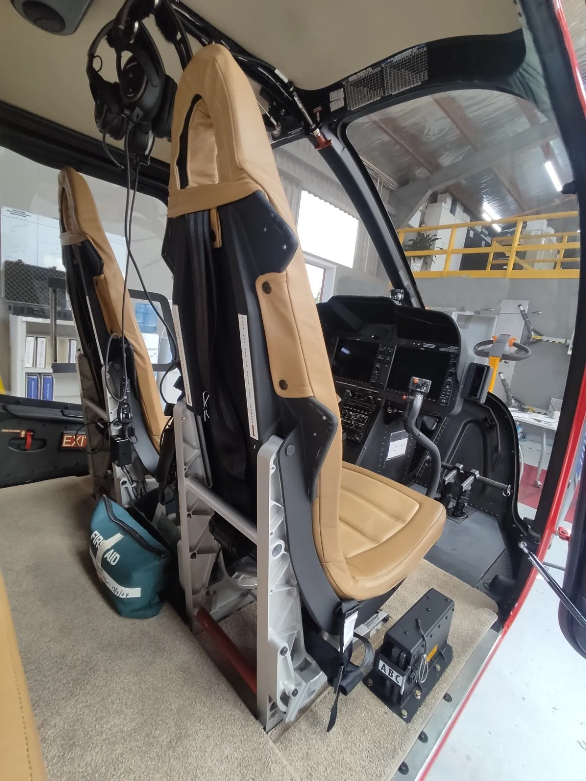 Bell Helicopter 505 JET RANGER X - foto 15