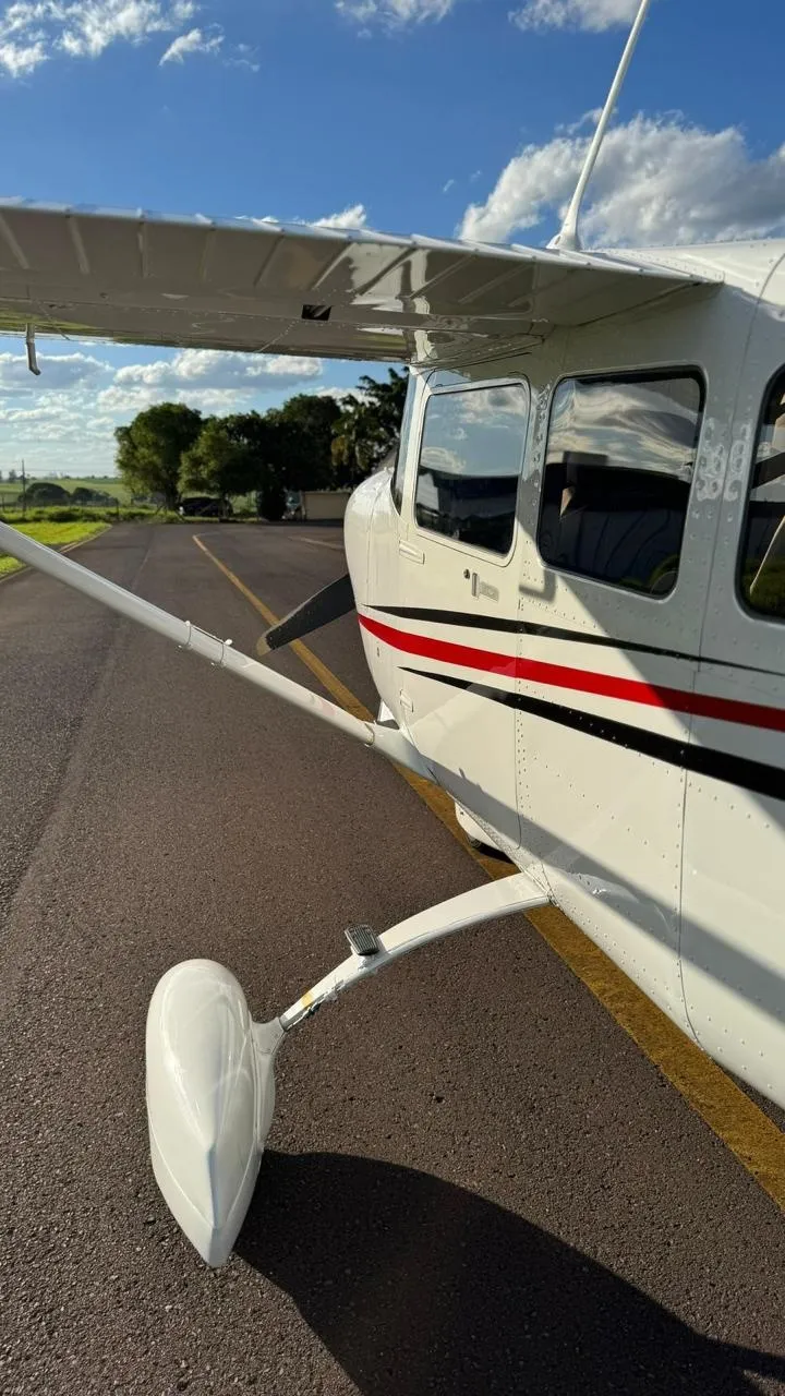 Cessna Aircraft T206H TURBO STATIONAIR - foto 9
