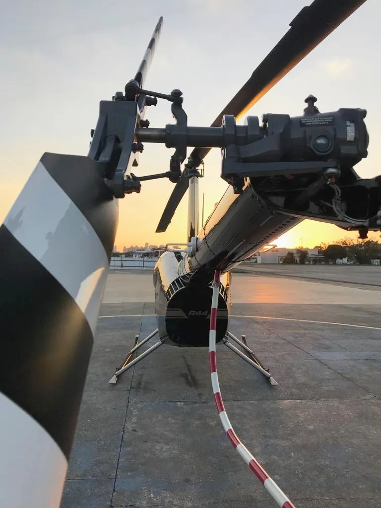 Robinson Helicopter R44 RAVEN II - foto 20