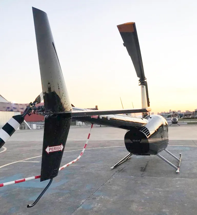 Robinson Helicopter R44 RAVEN II - foto 4