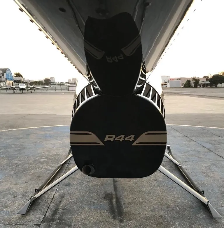 Robinson Helicopter R44 RAVEN II - foto 17