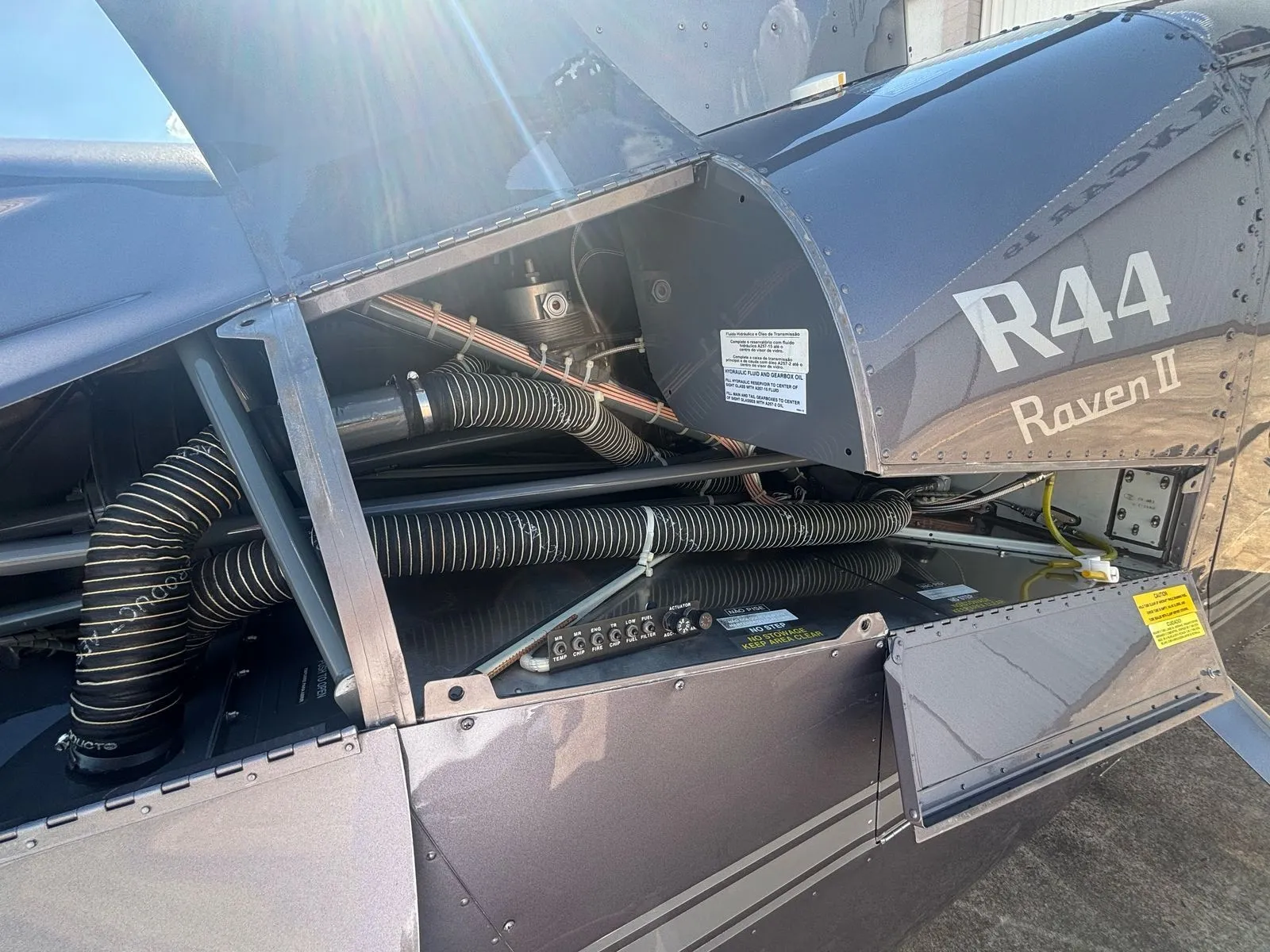 Robinson Helicopter R44 RAVEN II - foto 12