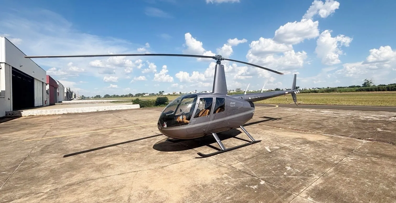 Robinson Helicopter R44 RAVEN II - foto 16